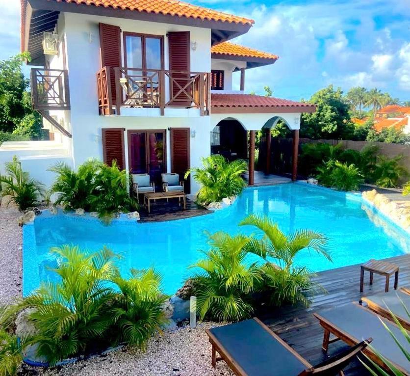 Neue Villa Tropic Paradise Виллемстад Экстерьер фото